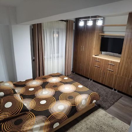 Apartament - Central Târgu Jiu Exteriör bild