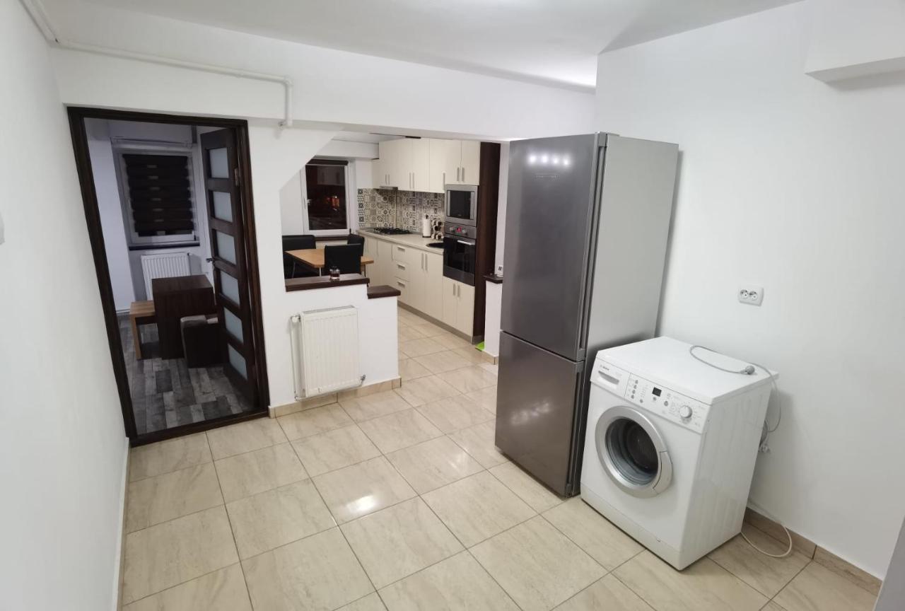 Apartament - Central Târgu Jiu Exteriör bild