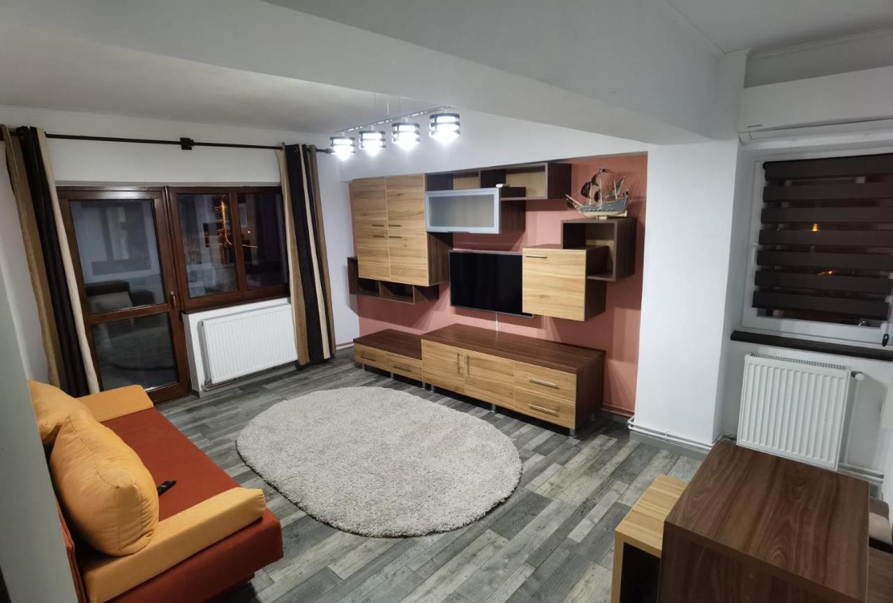 Apartament - Central Târgu Jiu Exteriör bild