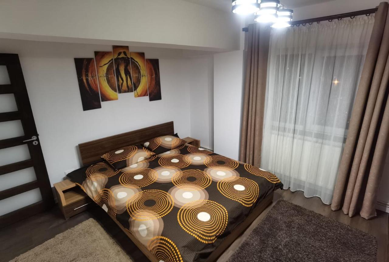 Apartament - Central Târgu Jiu Exteriör bild