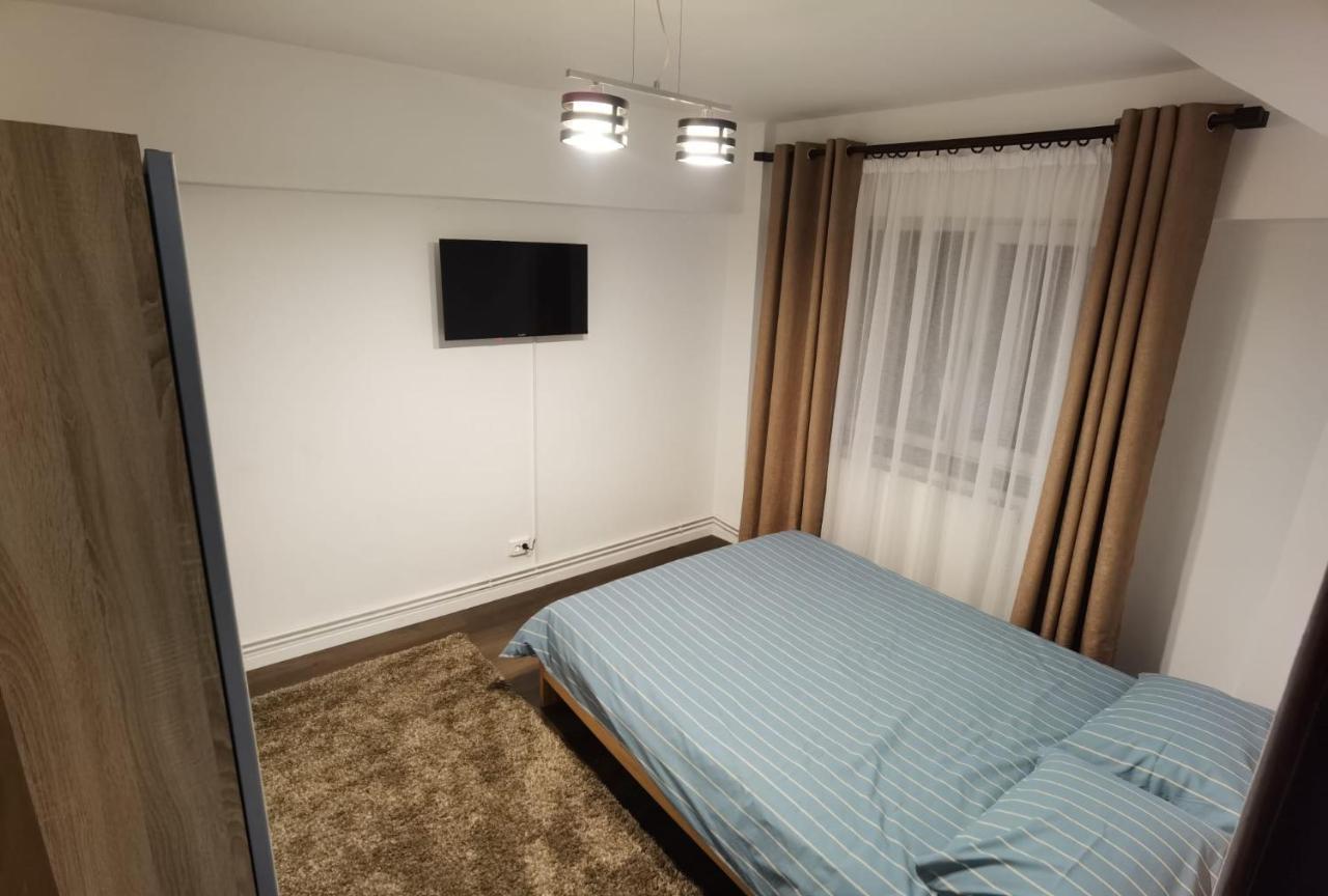 Apartament - Central Târgu Jiu Exteriör bild