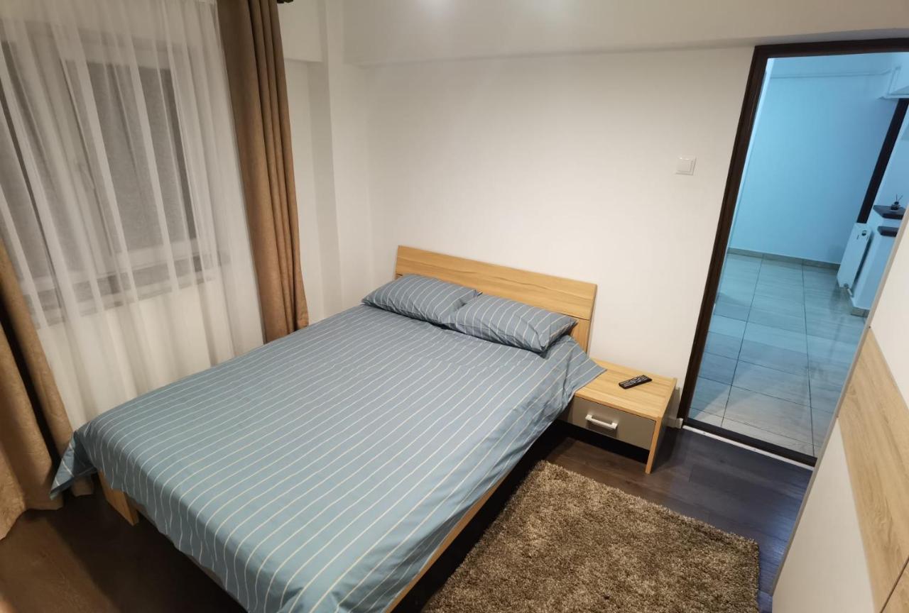 Apartament - Central Târgu Jiu Exteriör bild