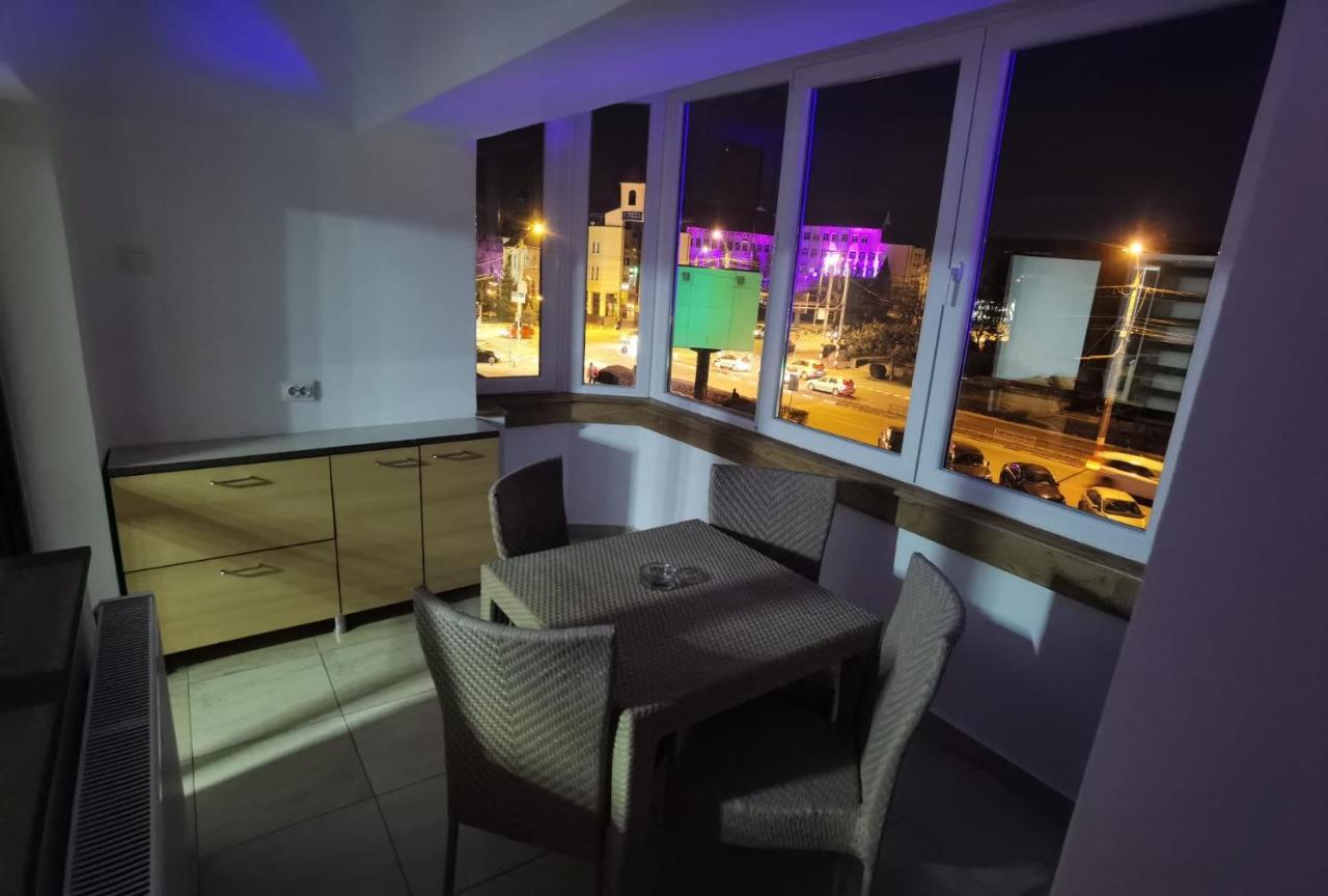 Apartament - Central Târgu Jiu Exteriör bild