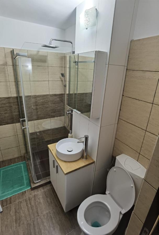 Apartament - Central Târgu Jiu Exteriör bild